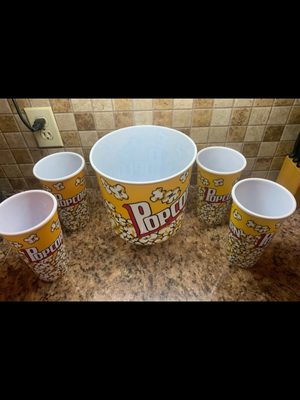 Retro Style Plastic Popcorn Bucket / Four Tall Cups Containers for Movie Night.